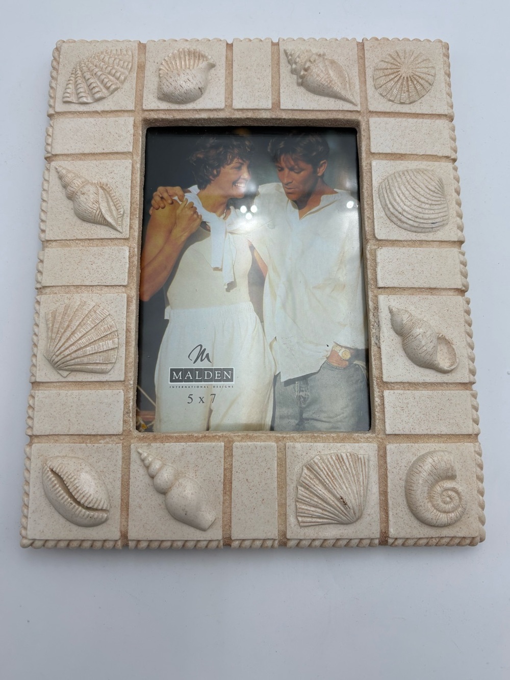 Vintage Malden Sandstone Shell Picture Frame in Cream